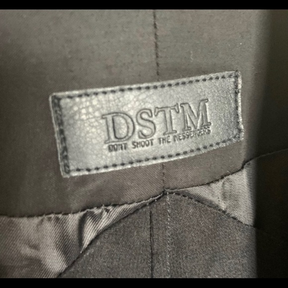 DSTM cropped blazer robe with 100% silk train - Picture 2 of 4